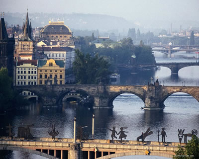 Чехия, Прага, мосты через Влатву. Илиан тур.