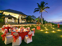 Свадьба в Секретном Саду в отеле Ayana Resort and SPA, Бали, от Илиан тур