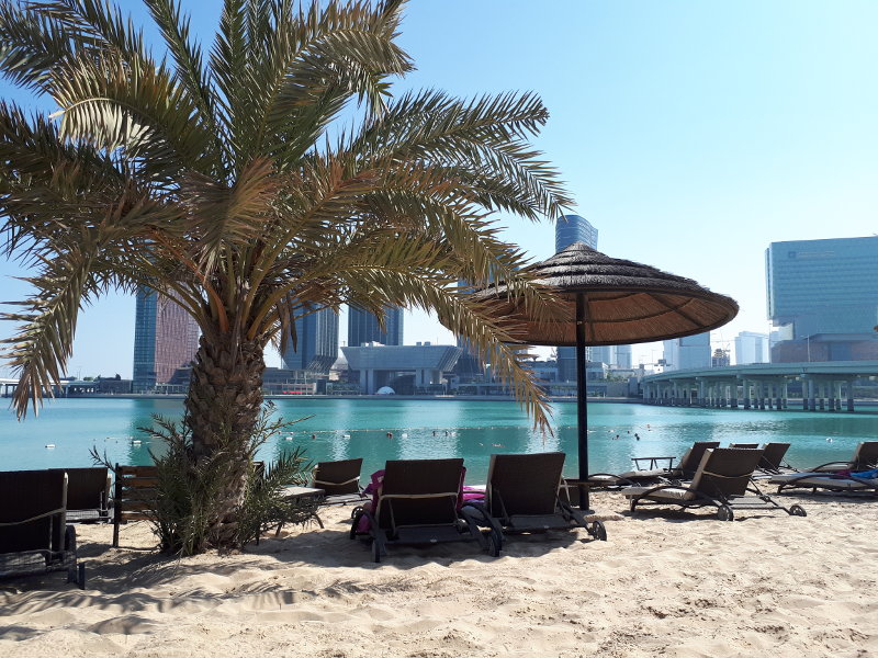 отель в Абу Даби с собственным пляжем